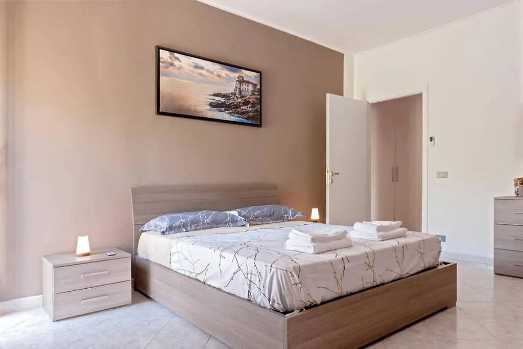 Free Parking Appartamento 5 Stelle Elegante Con Suite Livorno 0*,  Italy